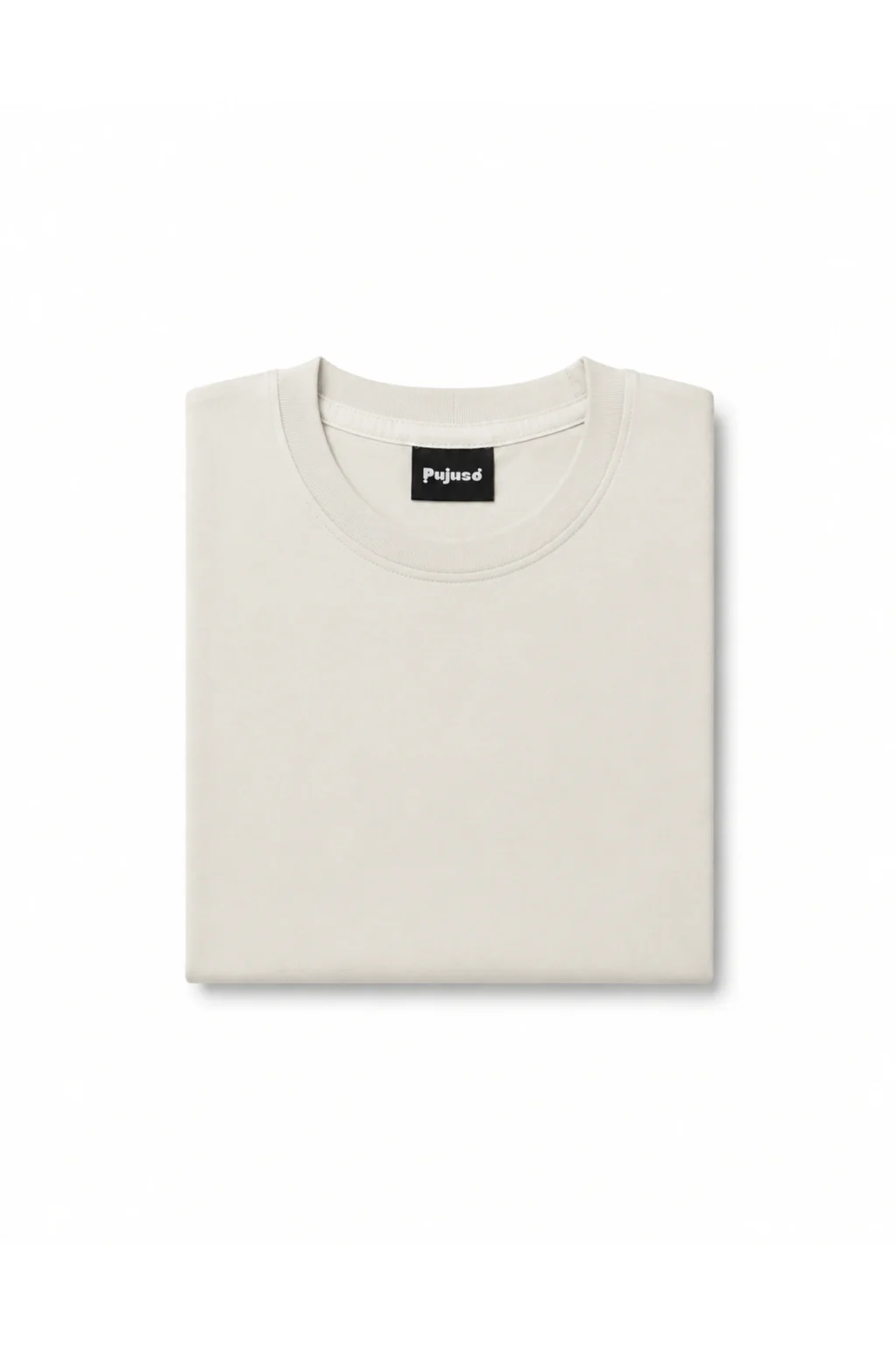 remera básica polera cuello redondo 100% algodón peruano color hueso blanco pujusó industria boliviana hecho en santa cruz de la sierra bolivia calidad premium colgada
